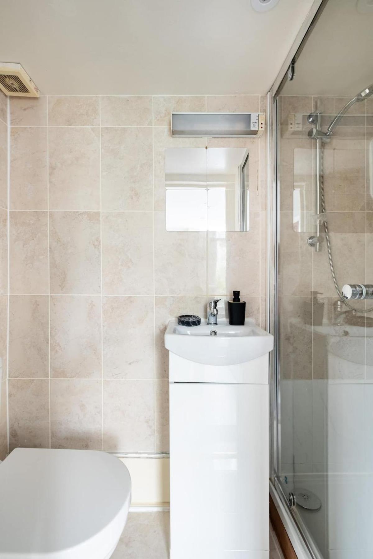 Apartment West Oasis By Keyhol Holidays London