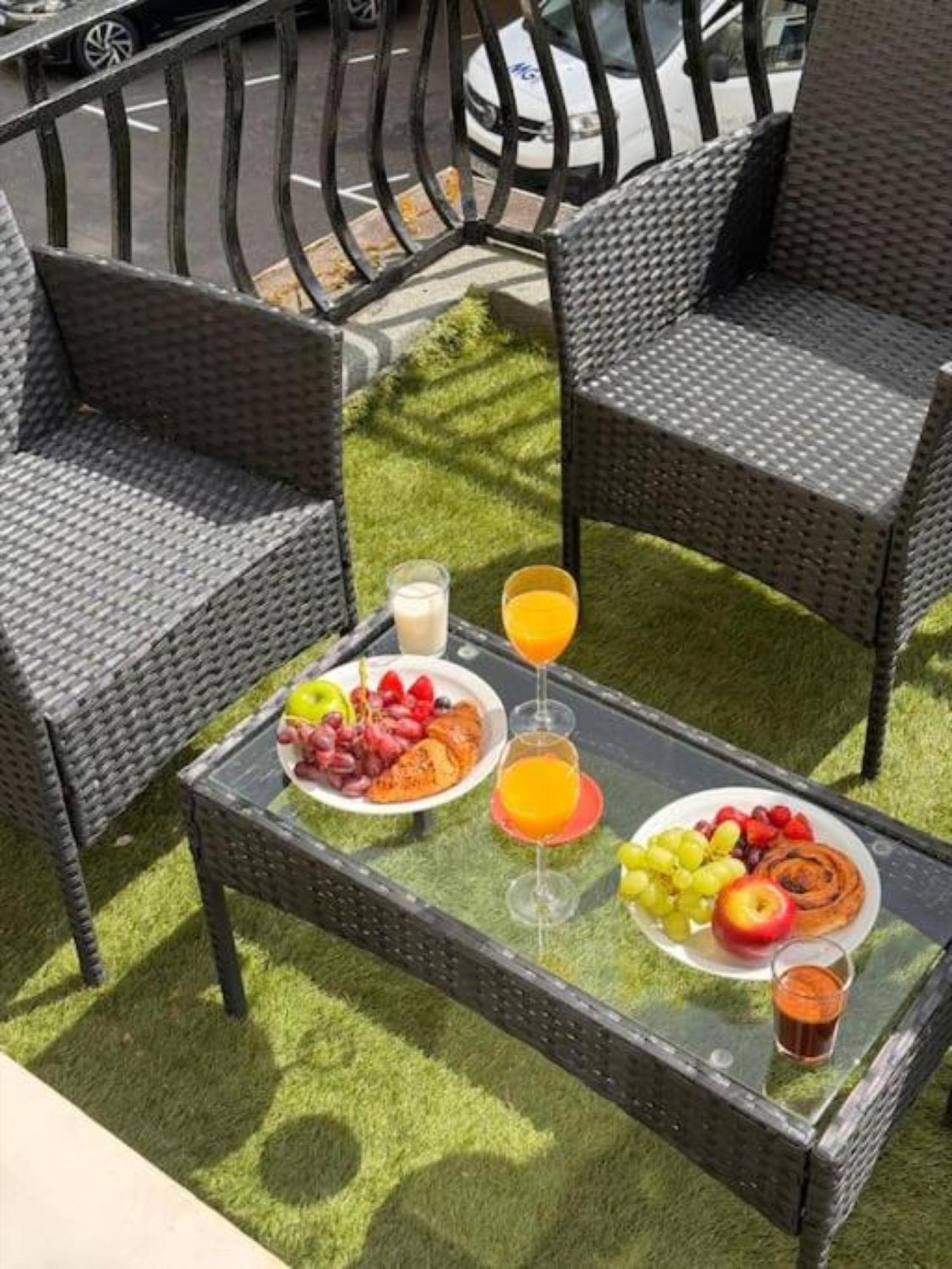 West Oasis By Keyhol Holidays Londra