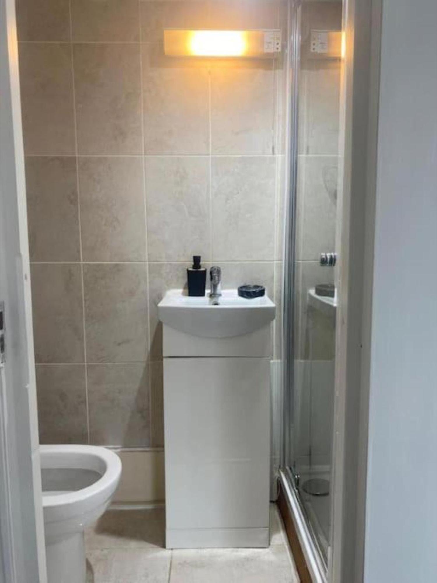 Appartamento West Oasis By Keyhol Holidays Londra